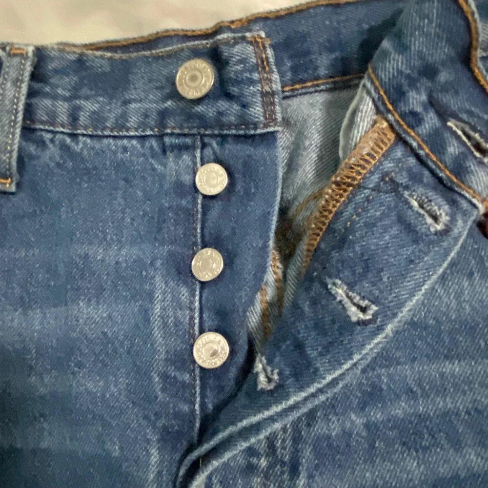 Levis‎ Premium 501 Original Fit Jeans Mens 29x30 Med Wash Blue Button Fly Big E